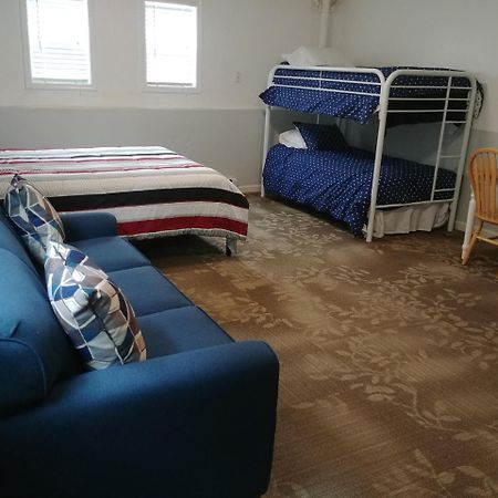 Arctic Adventure Hostel Anchorage Buitenkant foto